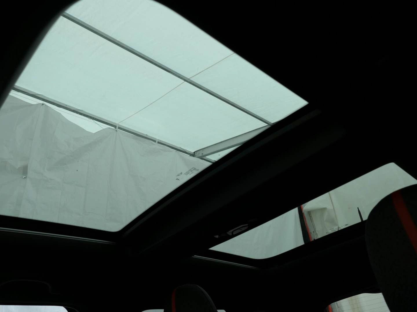 Fahrzeugabbildung MINI Cooper C John Cooper Works Trim M HuD Pano Leder