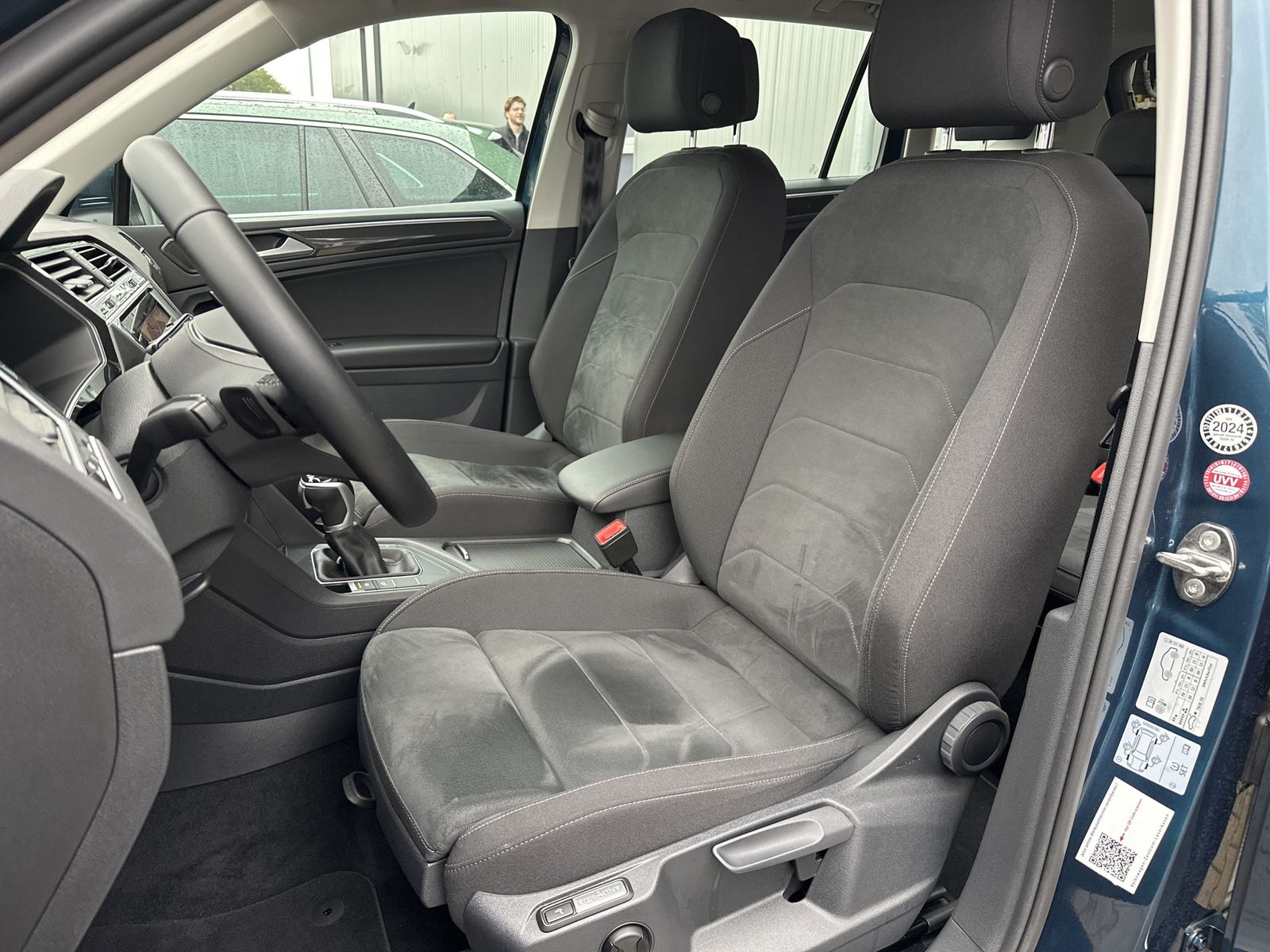 Fahrzeugabbildung Volkswagen Tiguan 2.0 TDI DSG Elegance NAV+MATRIX+ACC+VCOCK