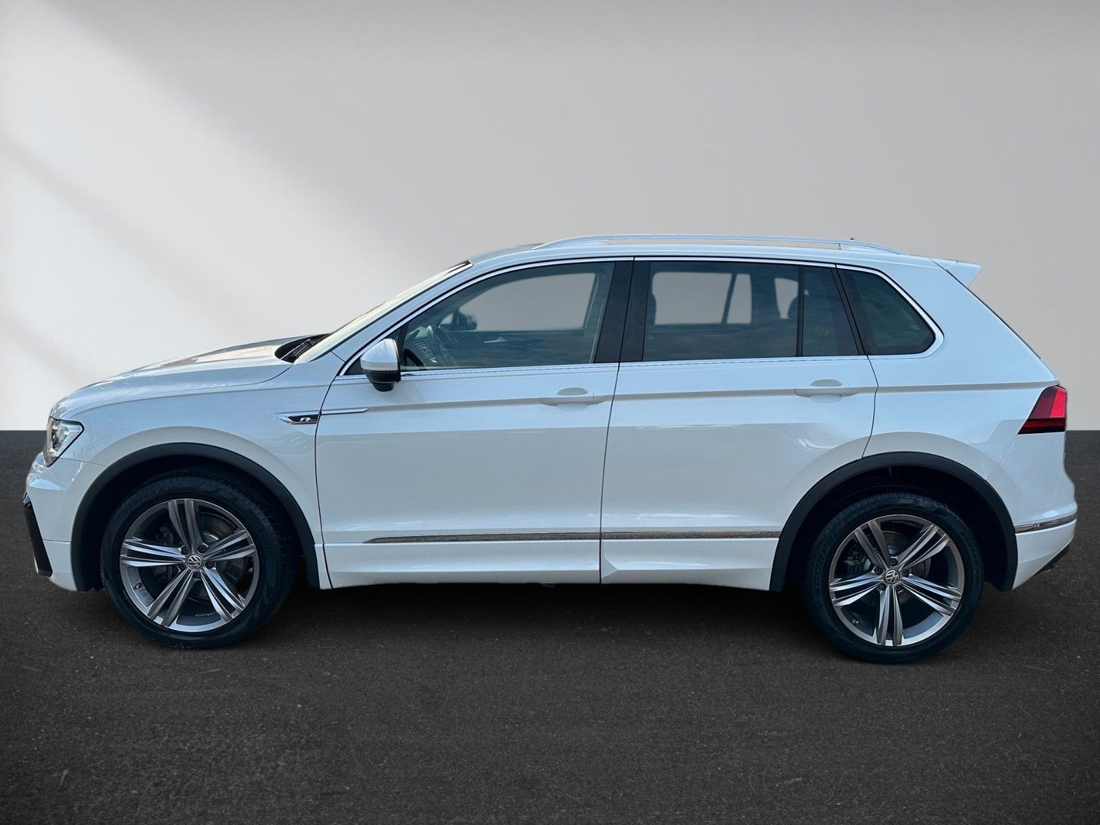Volkswagen Tiguan 2.0 TDI DSG Highline Pano Ahk Navi Lhz – Bild 7
