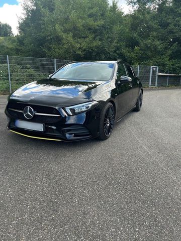 MERCEDES-BENZ Mercedes A250 Edition 1 AMG Line | Night P...