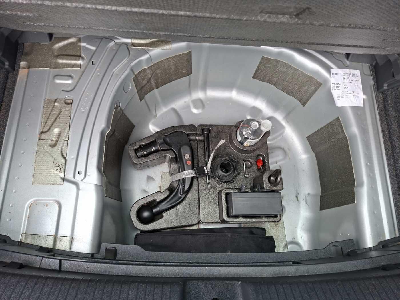 Volkswagen Polo VI 1.0 TSI Comfortline AHK RF-Cam.