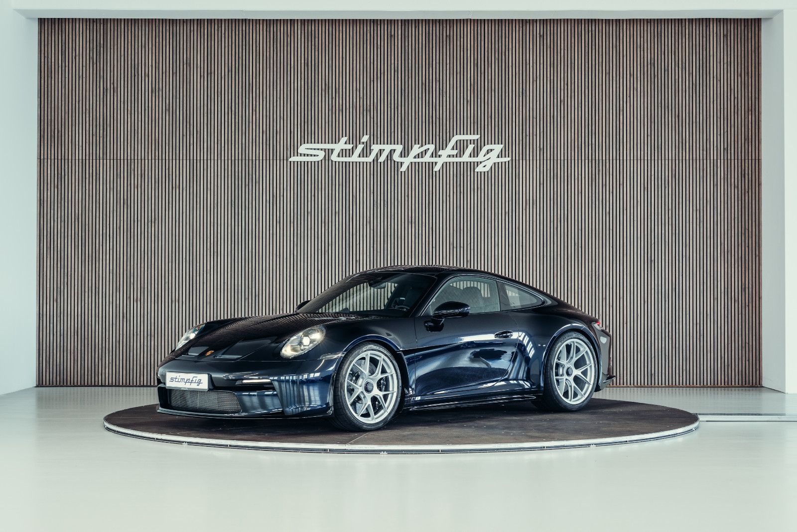 PORSCHE 992 S/T PTS moonlightblue, 1. Hand