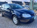 Volkswagen Golf V Lim. Comfortline*1HAND*TÜV NEU* - aus 2005 mit Benzin-Antrieb: Kleinwagen