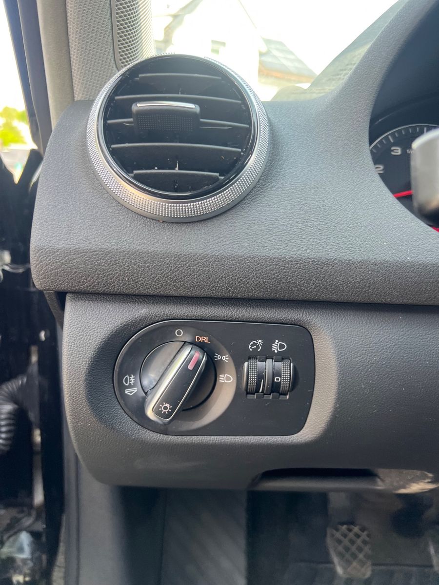 Fahrzeugabbildung Audi A3 Sportback 1.6 Attraction