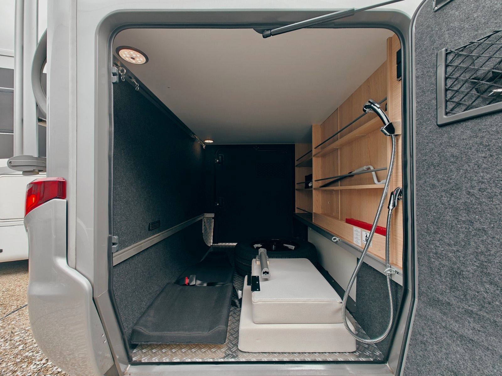 Fahrzeugabbildung HYMER / ERIBA / HYMERCAR B-KLASSE MC T 680 - AUS ERSTBESITZ