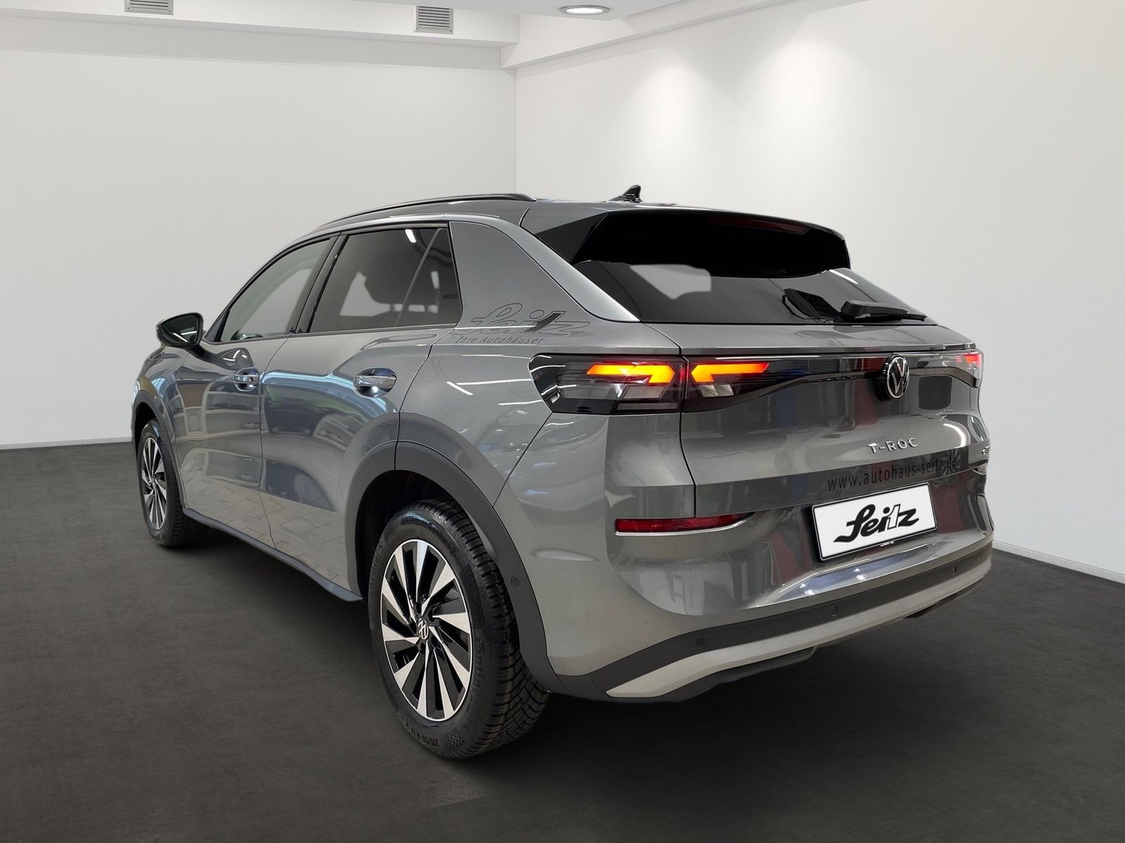 Volkswagen T-Roc 1.5 eTSI Life AHK KAMERA LED foto 5