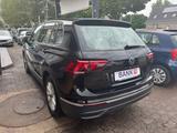 Volkswagen Tiguan Autom./CarPlay/PDC/SHZ - Auto gebraucht