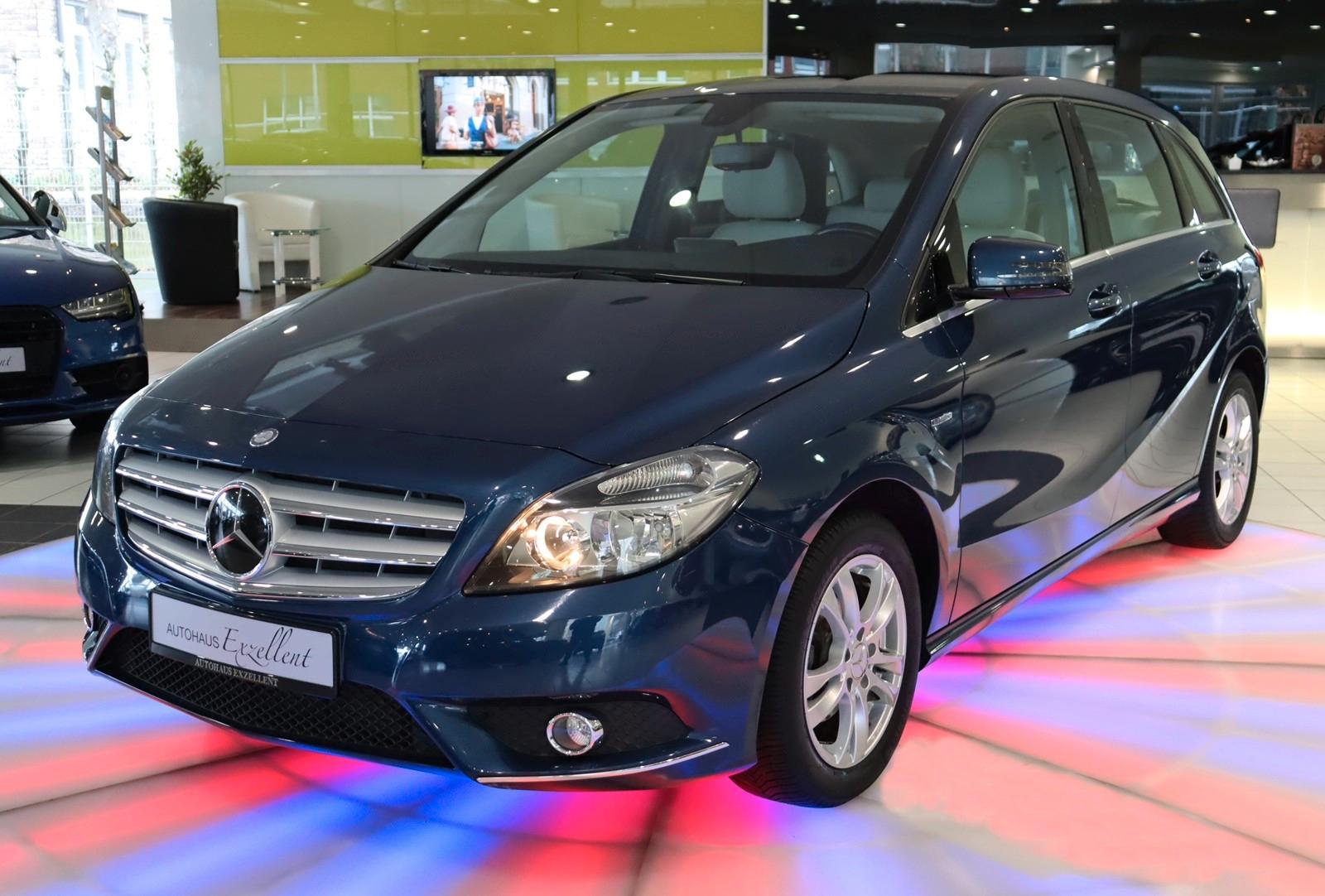 Mercedes-Benz B 180 Urban*KLIMAAUT*LEDER*NAVI*SHZ*MFL*ALU*