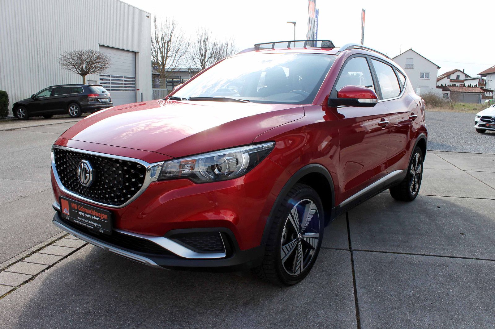 Fahrzeugabbildung MG ZS EV Luxury 5D ACC PANO NAV CarPlay BT SHZ KAM