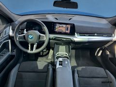 BMW iX2 – 11 / 15