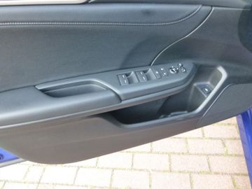 Honda Civic 1,5 VTEC Turbo Executive Limousine