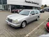 Mercedes-Benz E 430 T AVANTGARDE, 7- Sitze, Originale 54 TKM - Mercedes-Benz E-Class: Kombi, 7 Sitzer