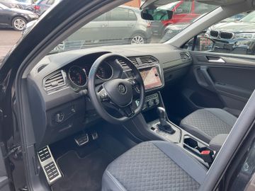 Volkswagen Tiguan - 12