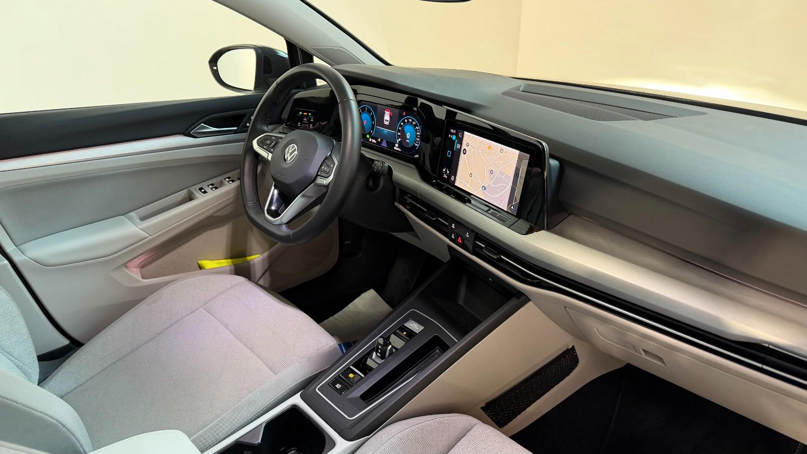 Volkswagen Golf VIII Variant Life AHK-KAM-KESSY-ACC-SIDE, миниатюра 27