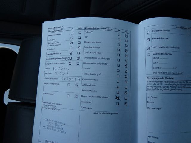 Fahrzeugabbildung Volkswagen Touareg V6 TDI/Xenon/Leder/Kam/Luft/2.Hd/AHK/Nav