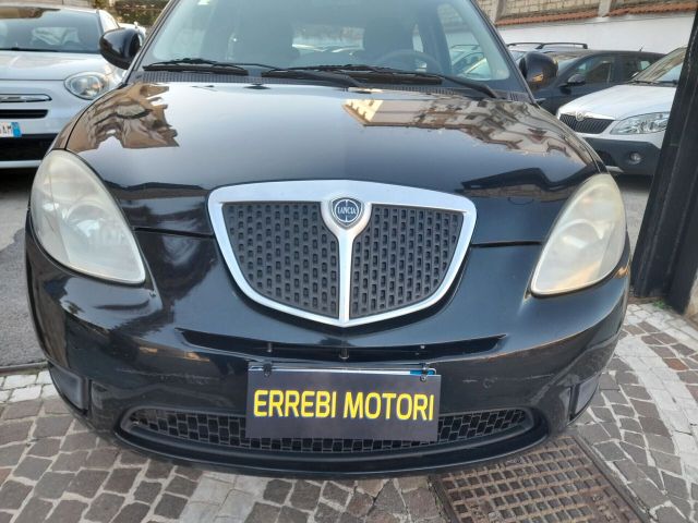 Lancia Ypsilon 1.3 MJT 75 CV