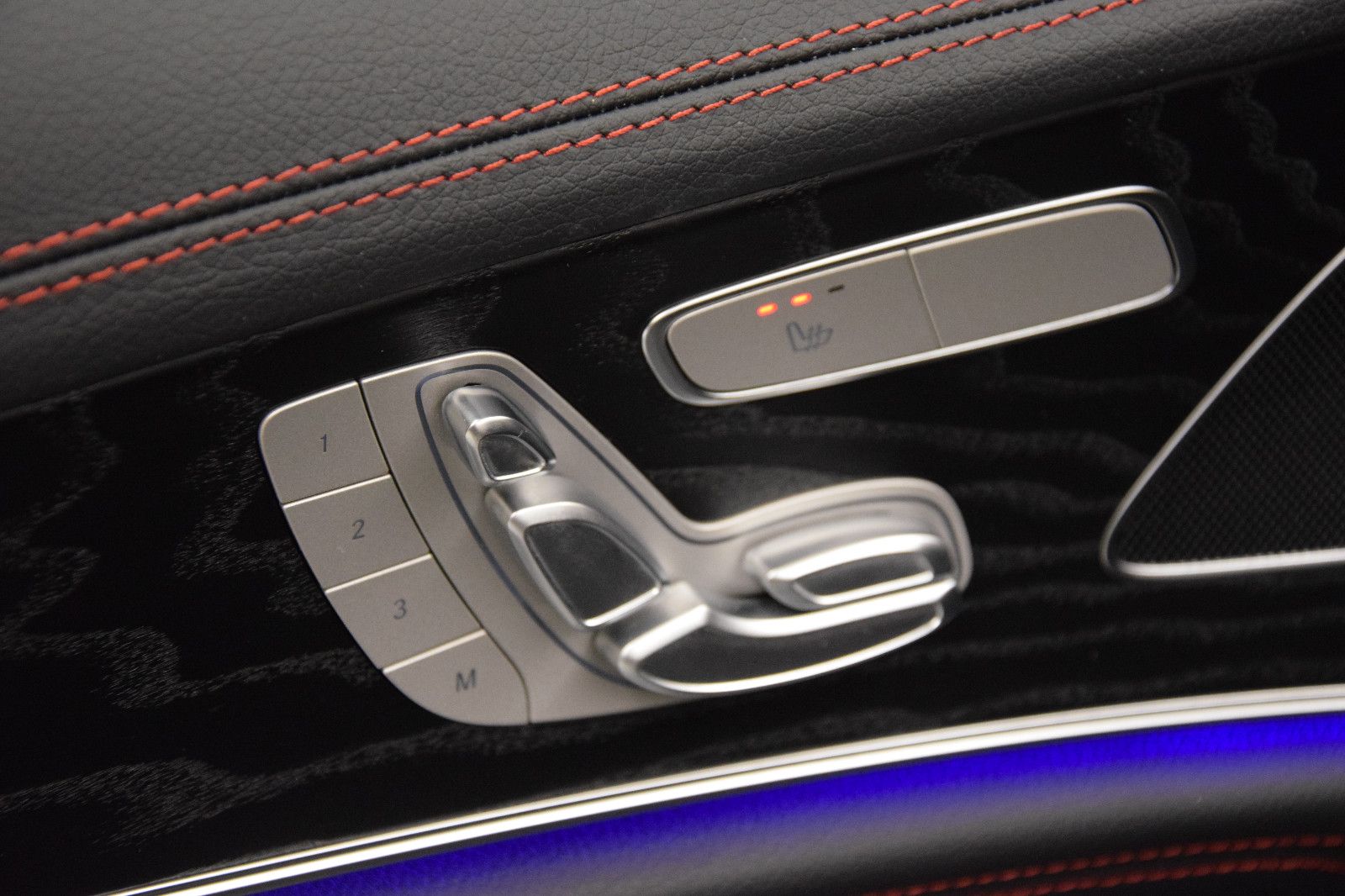 Fahrzeugabbildung Mercedes-Benz CLS 53 AMG 4Matic s.AGA 360°Luftfahr Memory STHZ