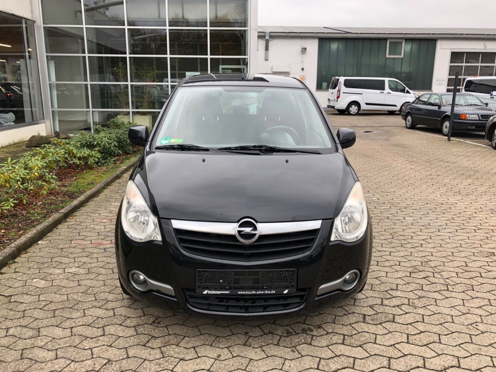 Fahrzeugabbildung Opel Agila B Edition TÜV 09/26  Klima Export