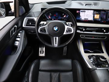 BMW X7 M60 - 10