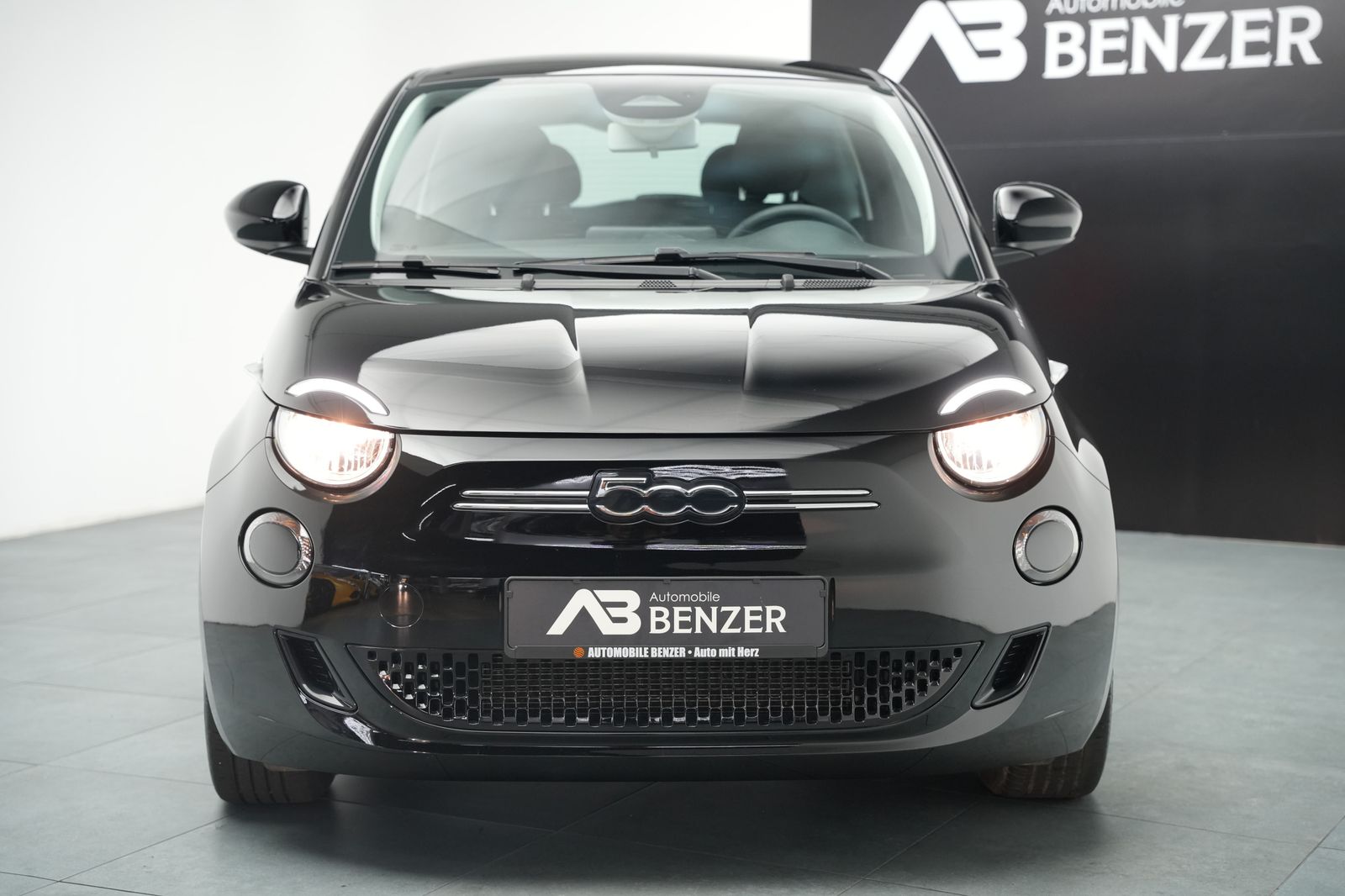 Fahrzeugabbildung Fiat 500 Icon 42 Kwh *Kamera*Navigation*Klima*PDC*