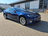 Tesla Model S 75 - blaue Tesla Model S