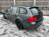 BMW 318 3 Touring 318i - BMW 318 aus 2010: 318i