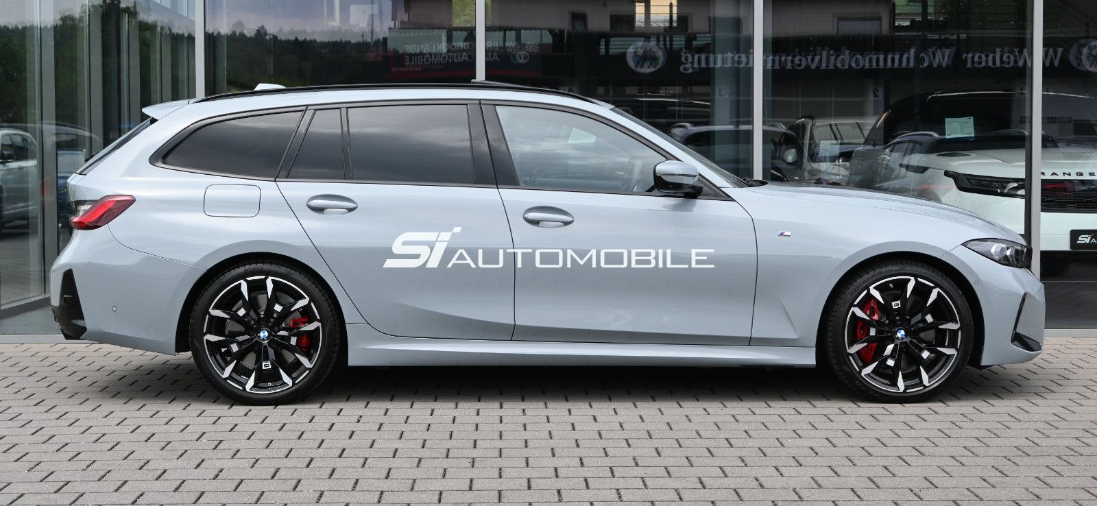 Fahrzeugabbildung BMW 320d xDr. Touring LCI M-Sport Pro °ACC°LEDER°H/K