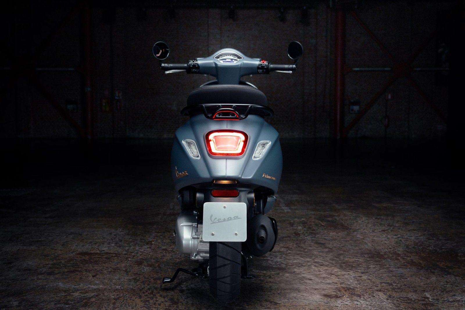 Fahrzeugabbildung Vespa PRIMAVERA 50 OFFICINA