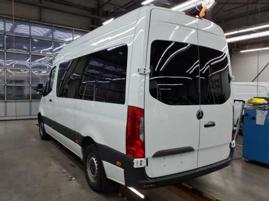 Fahrzeugabbildung Mercedes-Benz Sprinter 317 Kombi L2H2 Mobility Rollstuhl Lift
