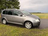 Volkswagen VW Touran 2,0TDI DSG Highline - Volkswagen Touran aus 2005: Highline