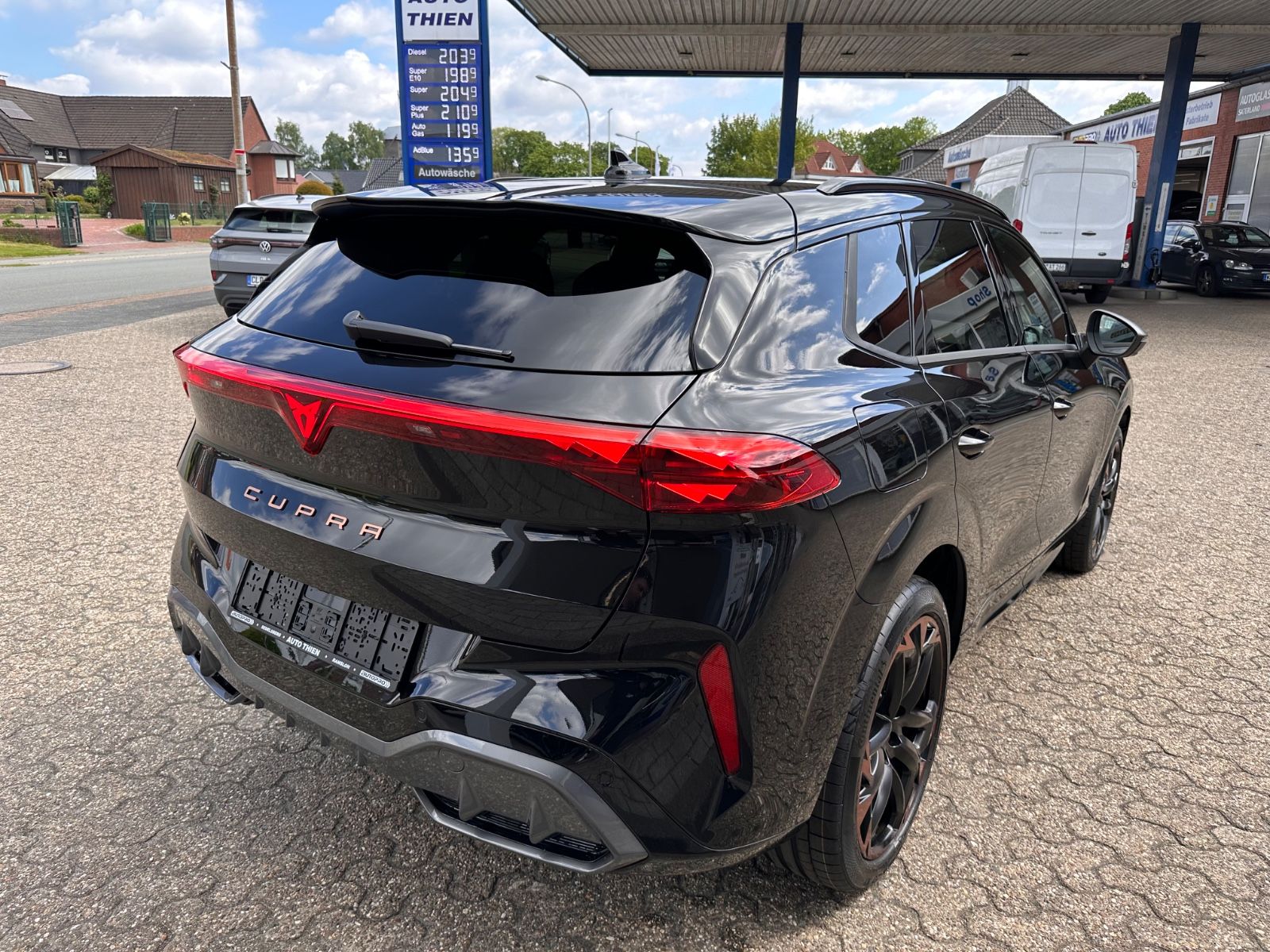 Fahrzeugabbildung CUPRA Terramar VZ 2.0 TSI 4Dr DSG Matrix/Pano/AHK/ACC