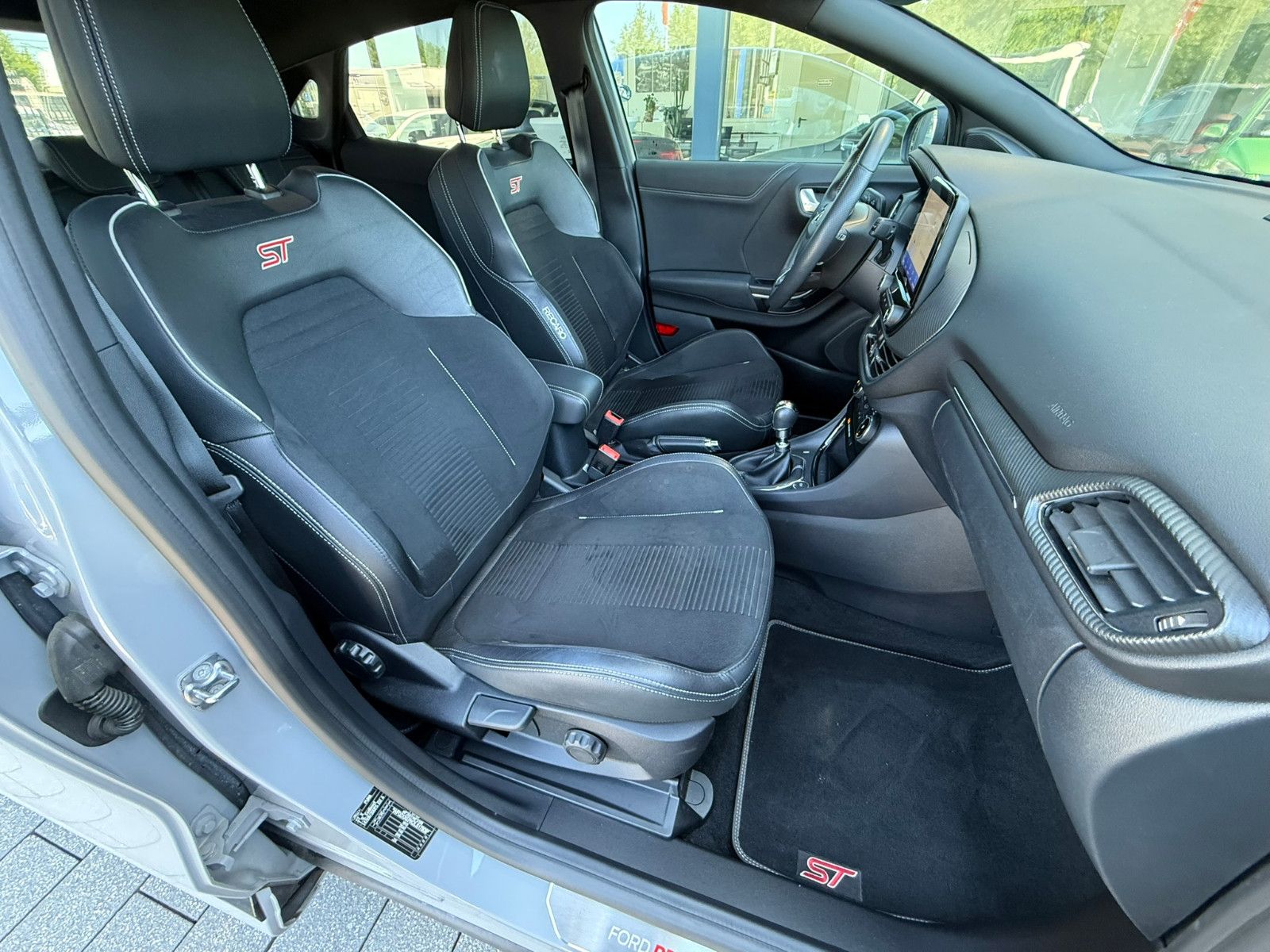 Fahrzeugabbildung Ford Puma ST X PERFORMANCE NAVI CAM RECARO B&O