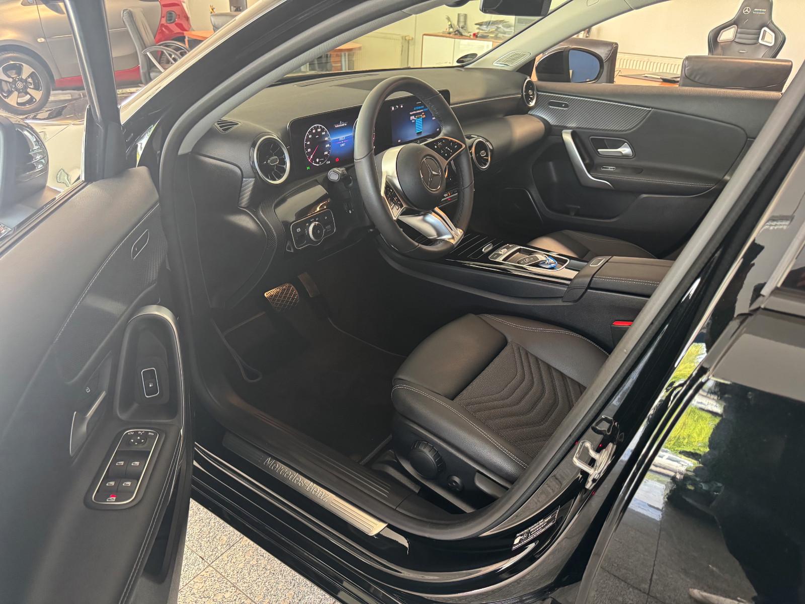 Mercedes-Benz A 250 e DCT*Progressive | NIGHT | LrHz | Kamera