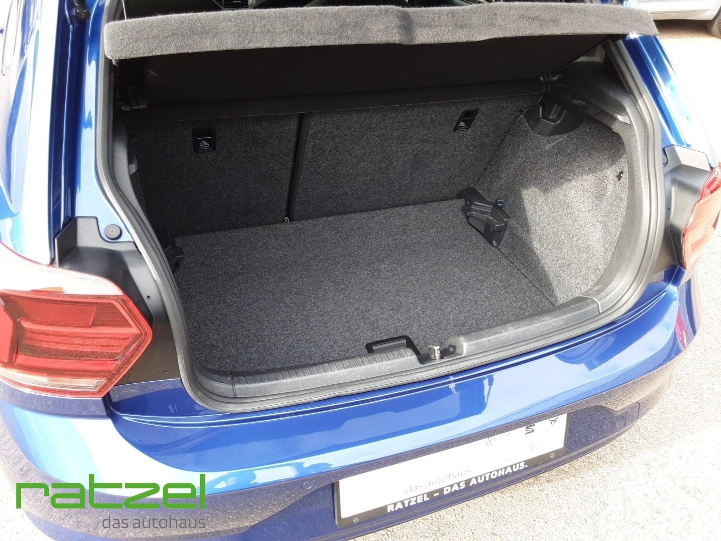 Fahrzeugabbildung Volkswagen Polo VI Highline 1.5 TSI DSG Highline AHK ACC PD