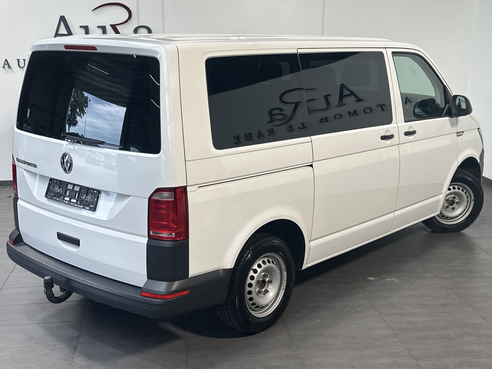 Fahrzeugabbildung Volkswagen T6 Kombi Kombi 2.0 TDI DSG 9-Sitzer BLUETOOTH+AH
