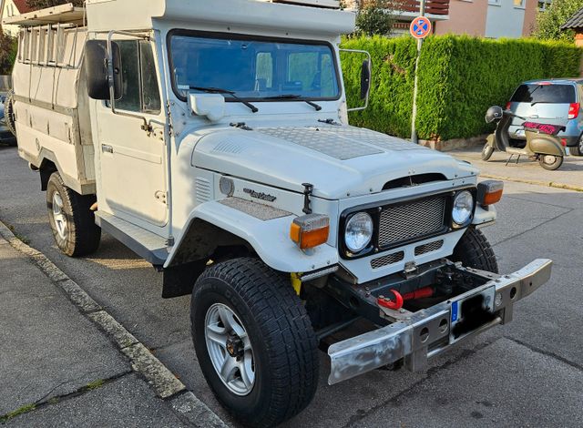 Toyota Land Cruiser BJ45 Pickup Wohnmobil Zulassung