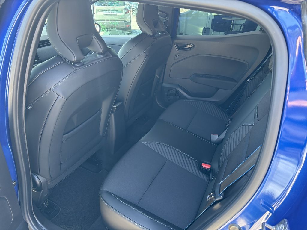 RENAULT Clio - Bild 9