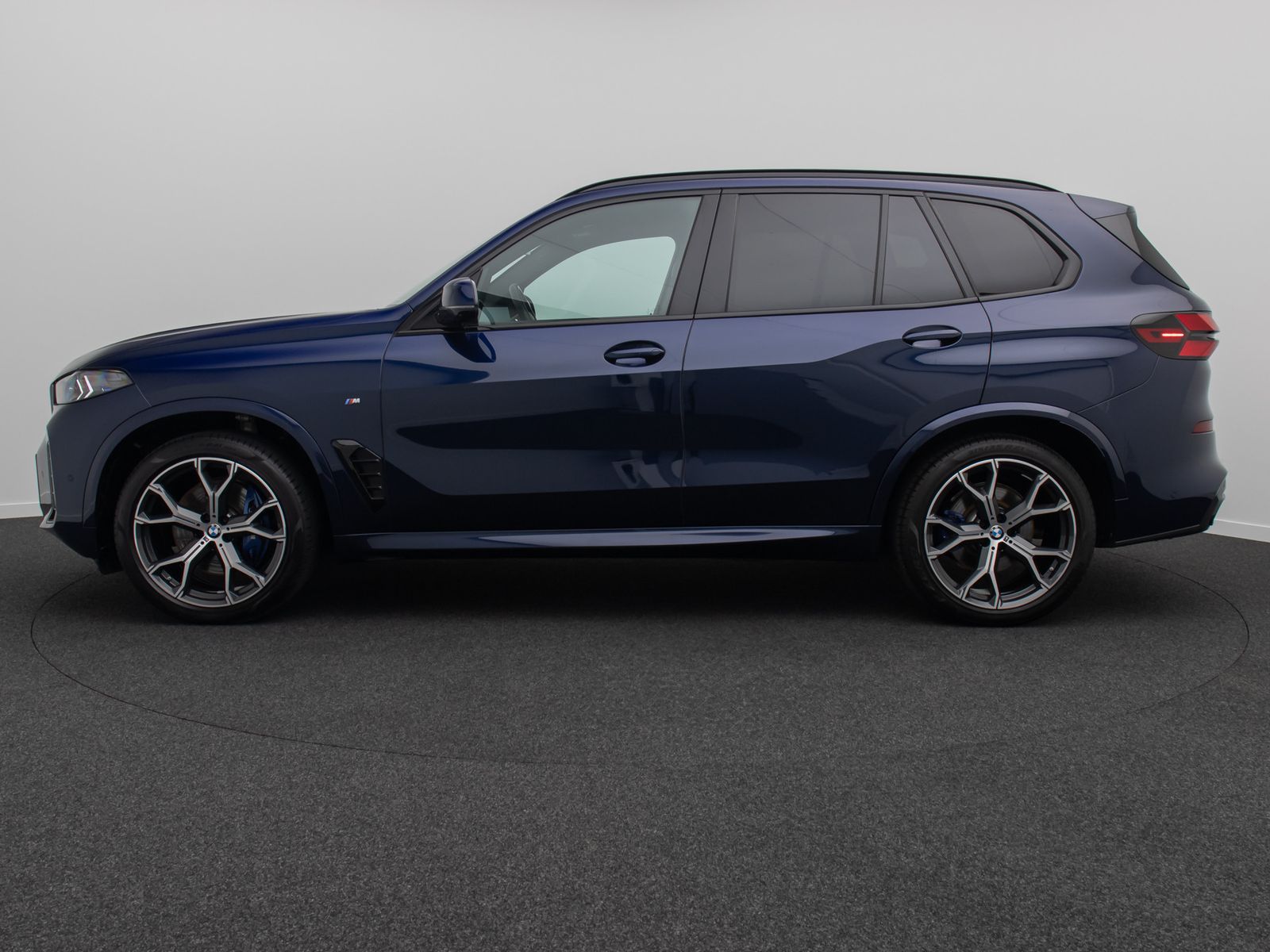 Fahrzeugabbildung BMW X5 xD40d  M Sport Pro Panorama 360&deg;HUD DAB H/K