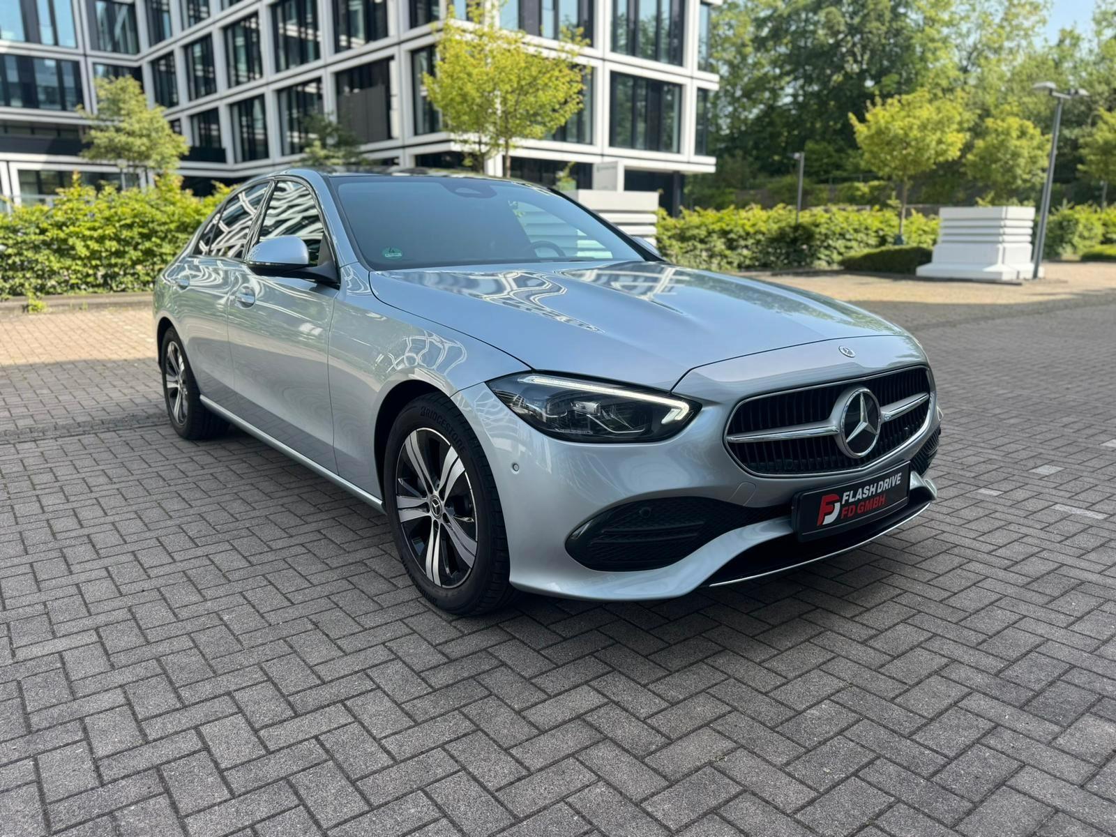 Mercedes-Benz C 300 C Limousine C 300 d
