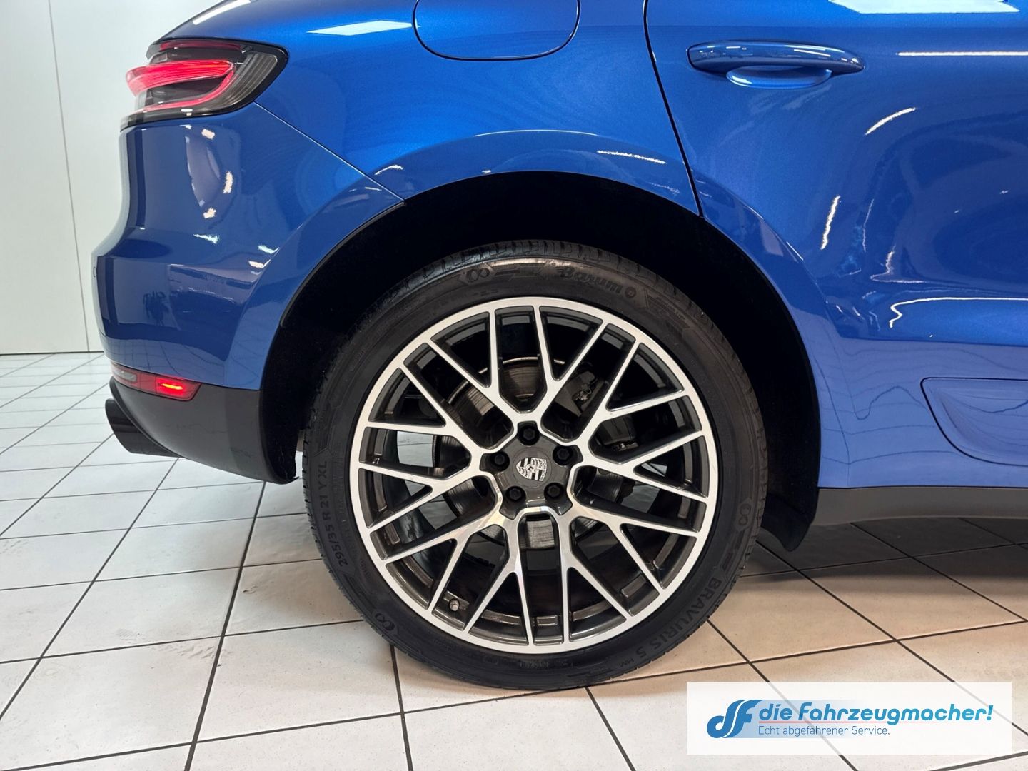 Fahrzeugabbildung Porsche Macan S El. Panodach Navi Memory Sitze Soundsyst