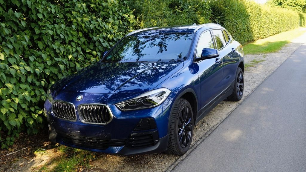 Image of BMW X2