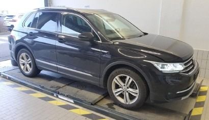 Volkswagen Tiguan 1.5 TSI DSG SPORTPAKET MATRIX STANDHZG 20