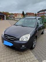 Kia Carens 2.0 Benzin + GASANLAGE Automatik - gebrauchte Kia Carens aus dem Jahr 2008