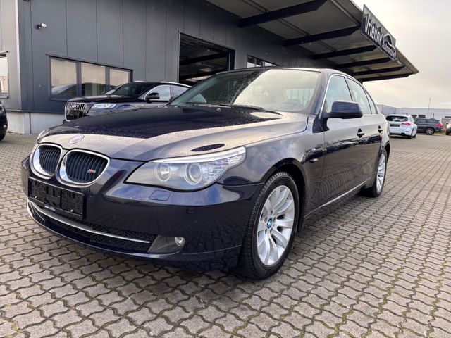 BMW 520i Lim.Navi-Leder-Ahk-Alu 17''-PDC