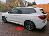 BMW X3 xDrive20i - BMW iX3 von privat