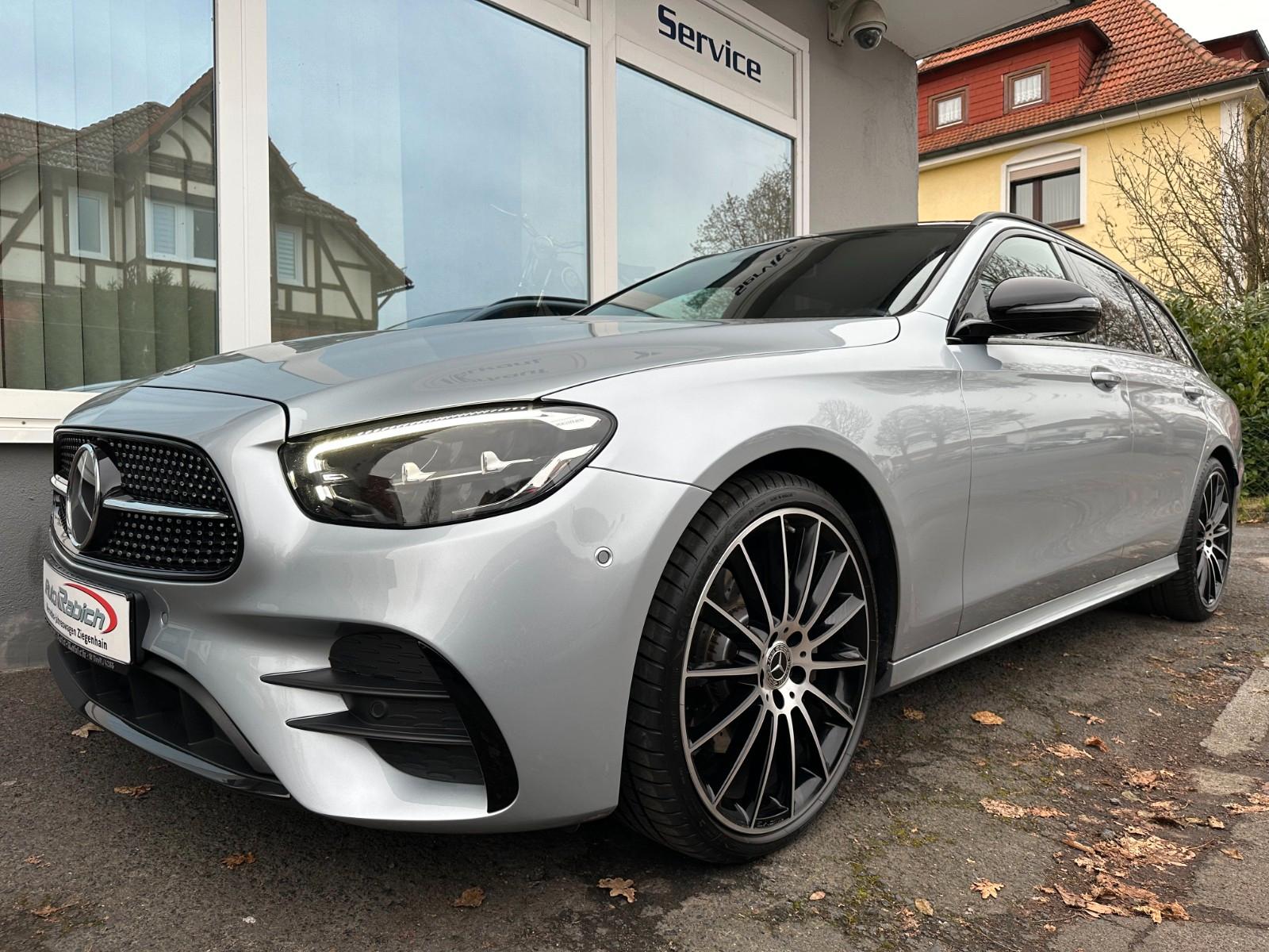 Mercedes-Benz E 220d T 4M AMG +Night+AHK+StHz+Pano+Sound+Distr