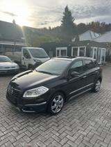 Suzuki SX4 S-Cross Club TÜV NEU*Pano*Xenon*Leder*PDC - Suzuki SX4 mit Diesel-Antrieb