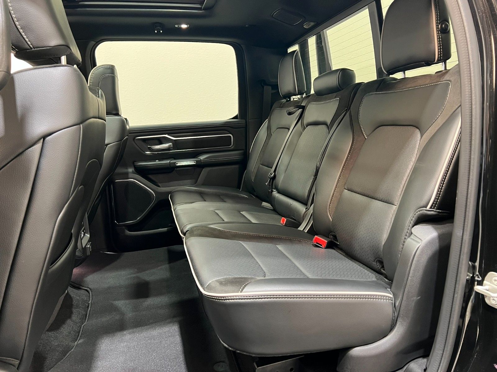 Fahrzeugabbildung Dodge RAM 1500 Laramie Sport 3.0L RTR Umbau