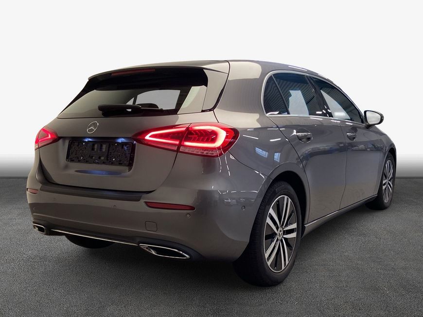 Mercedes-Benz A 180 d 8G Progressive MBUX High CarPlay LED AFL foto 2