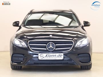 Mercedes E 200 - 2